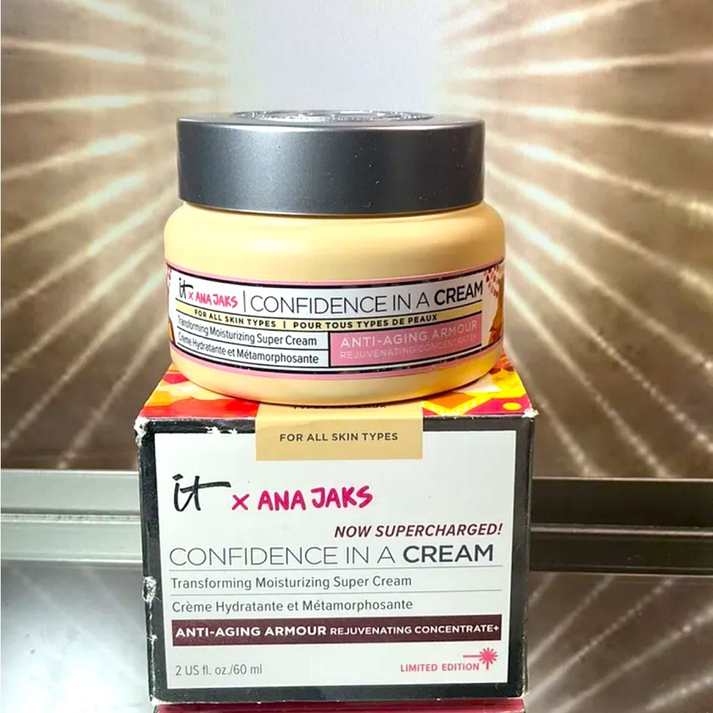 IT Cosmetics x Ana Jaks Confidence in a Cream Limited Edition NIB